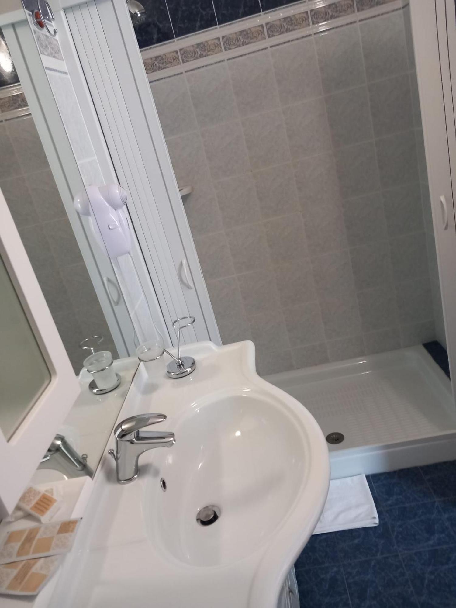 Albergo Labotte Vieste Eksteriør billede